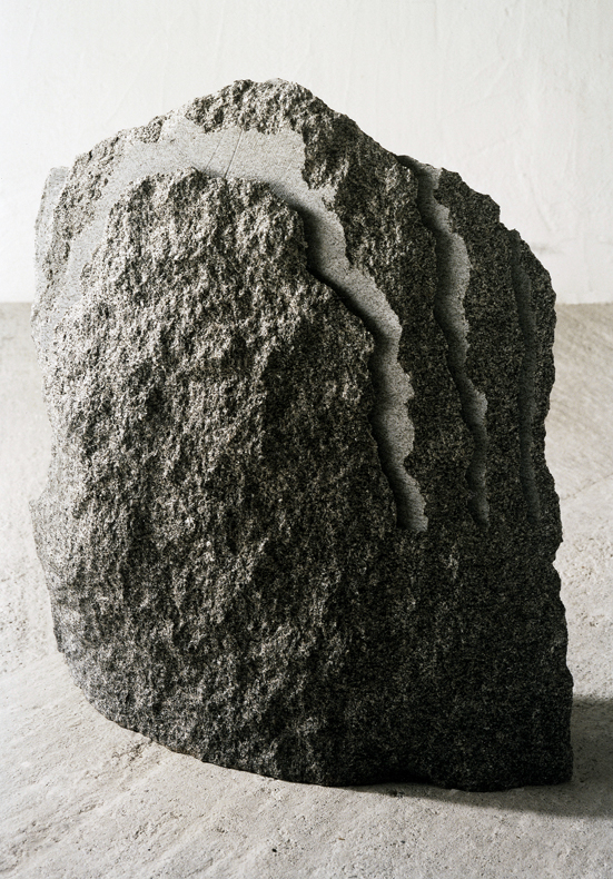 *Einschnitt 10*, 1995
Norit
60 x 54 x 20