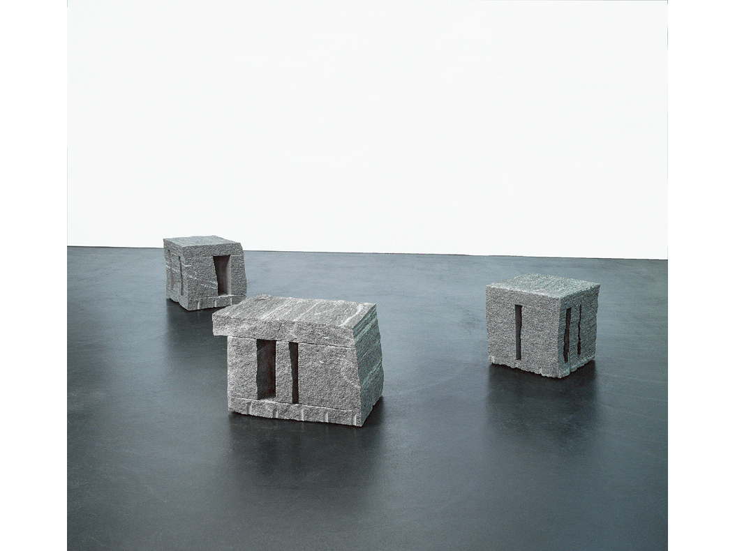 *Raumschnitte 33, 34, 35*, 2002
 Galerie Doris Wullkopf, Lindau