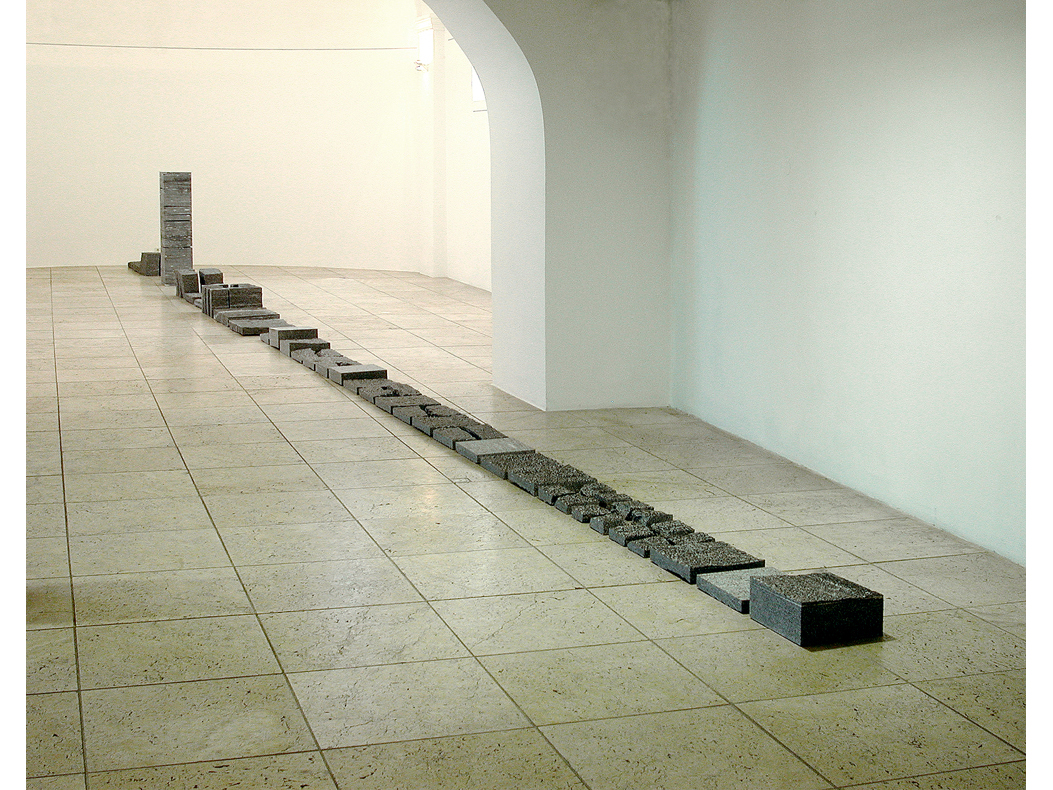 *INNERE LINIE*, 2003
Gneis Calanca